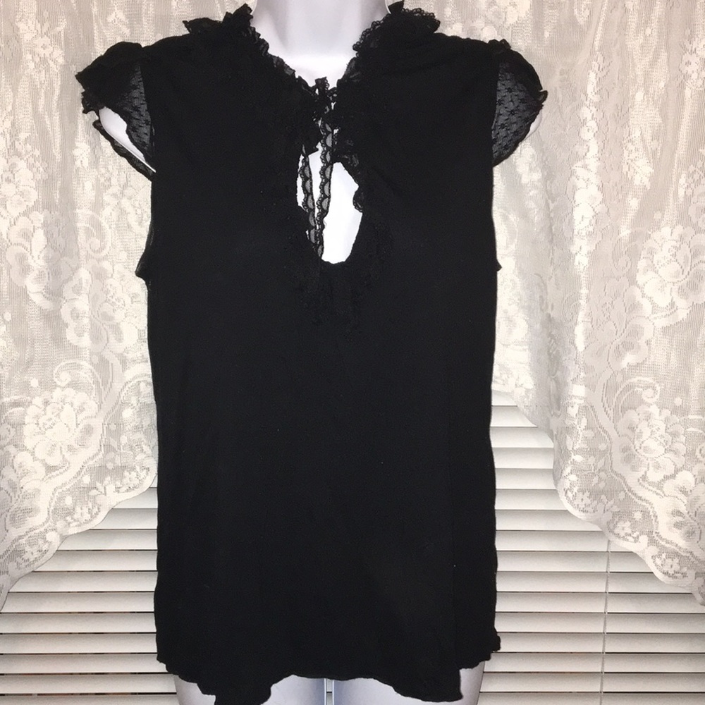 Xhilaration Lace Keyhole Tie Front Cap Sleeve